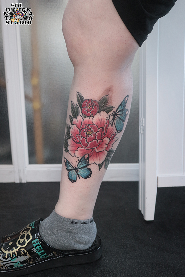 名古屋　タトゥー　女性